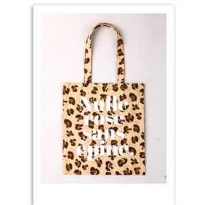 2019年12月発売ムック本epine tote bag & pouch book付録