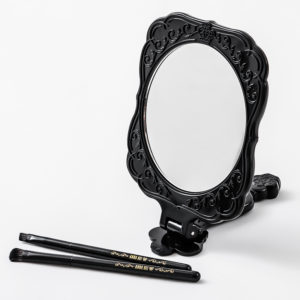 2020年12月発売ムック本ANNA SUI 2020 WINTER BOOK MIRROR & BRUSH BLOOMING MEW MEW付録