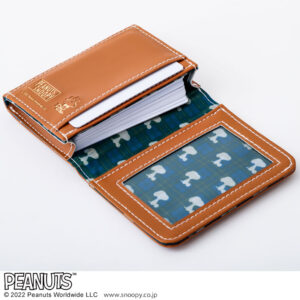 2022年4月発売SNOOPYムック本付録のCARD CASE CAMEL