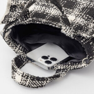 JILL by JILL STUART BOOK ツイードフリルバッグ BLACK ver.使用例